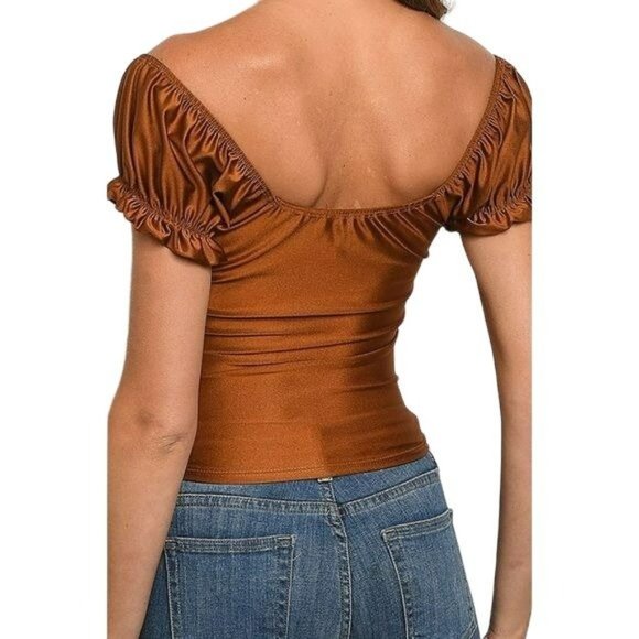 One by One Twist Front Sweetheart Top Rust Size Small NWT - Picture 2 of 3